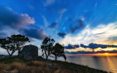 Tramonto sul Tirreno calabrese da Torre della Rupe o Torre Lupo di Falerna Marina (CZ)